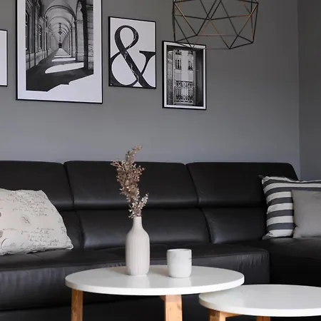 Nummer Eins - Hufnagel